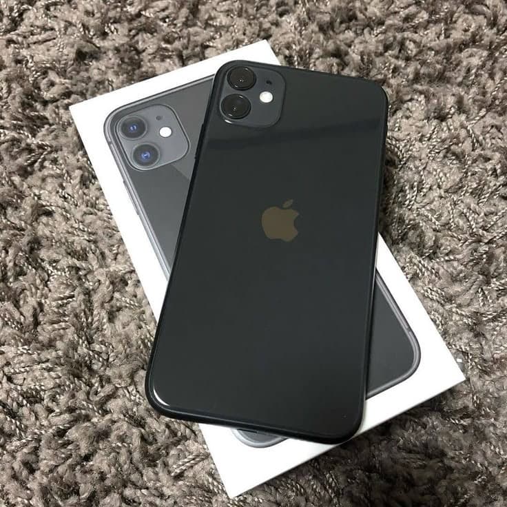 iPhone 11 — Black, 128GB
